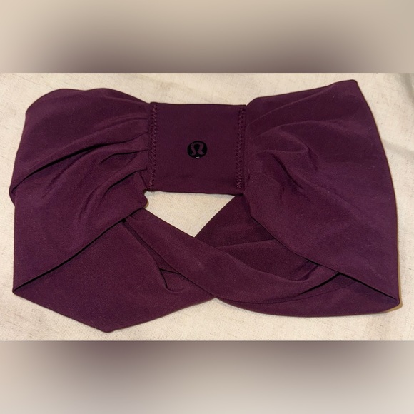 Lululemon headband - Picture 1 of 2
